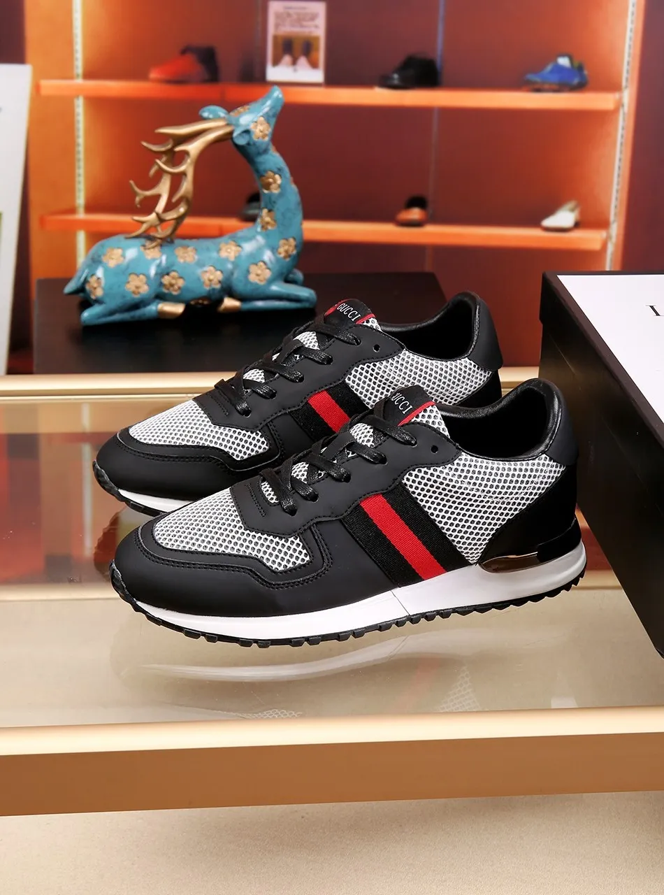 Factory price: 400💰 (GUCCI) The latest summer model from the official website🎁🎁casual and fashionable men's shoes👟, hot style💥The version is simple and elegant, exclusive for trendy men, trendy mesh fabric ➕The inner lining is made of sheepskin, soft and comfortable, black and white two-color optional, code number: 38-44, customized 45